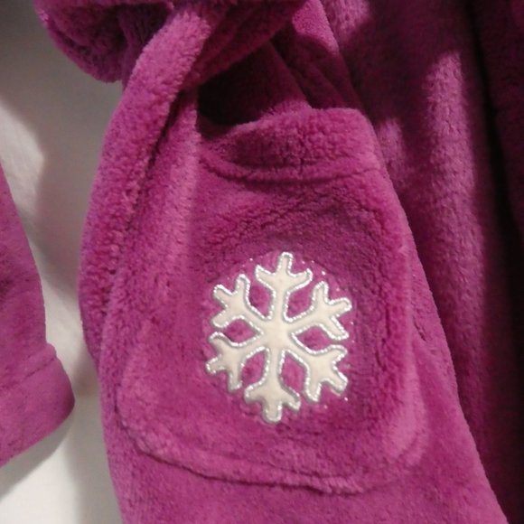 JOE FRESH | large, 10-12 kids | Purple Bathrobe With Snowflake Pocket - Picture 7 of 15